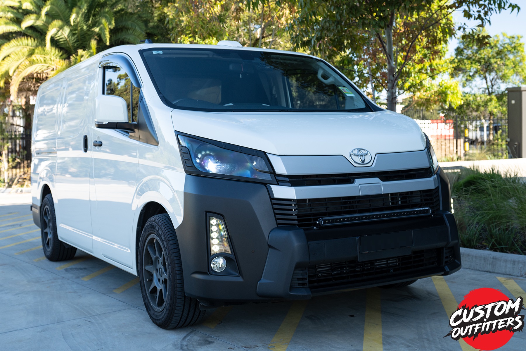 Toyota Hiace LWB Build