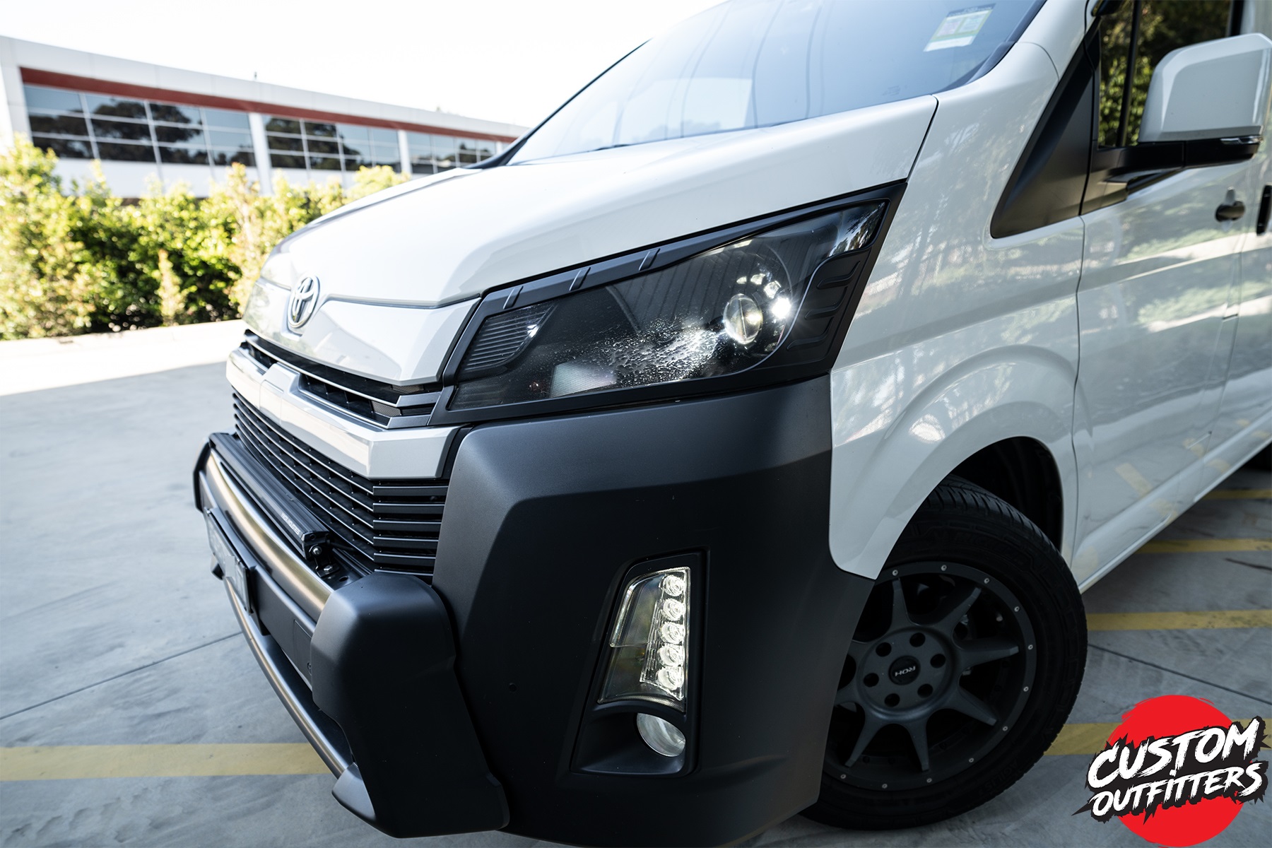 Toyota Hiace LWB Build
