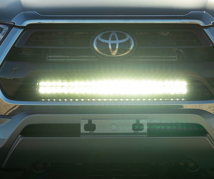 “The majority of LED driving lights use aluminium housing – light weight, excellent heat conductor – and polycarbonate lens – very strong, high resistance to stone chips and scratching,” Shannon Diedrich, ARB’s PR and comms co-ordinator, told us.
