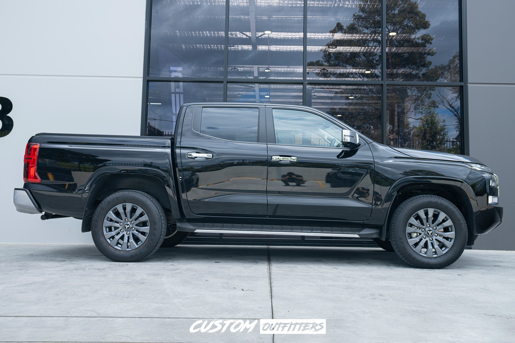 Mitsubishi Triton Build