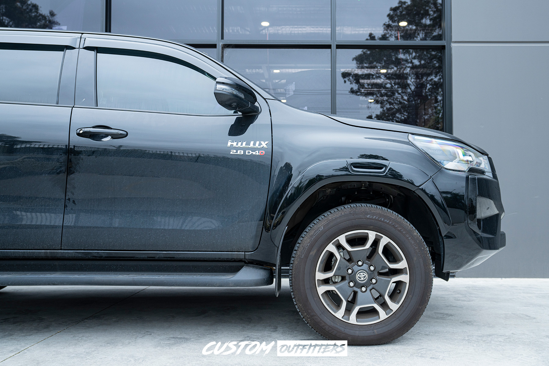 Toyota Hilux SR5 Build