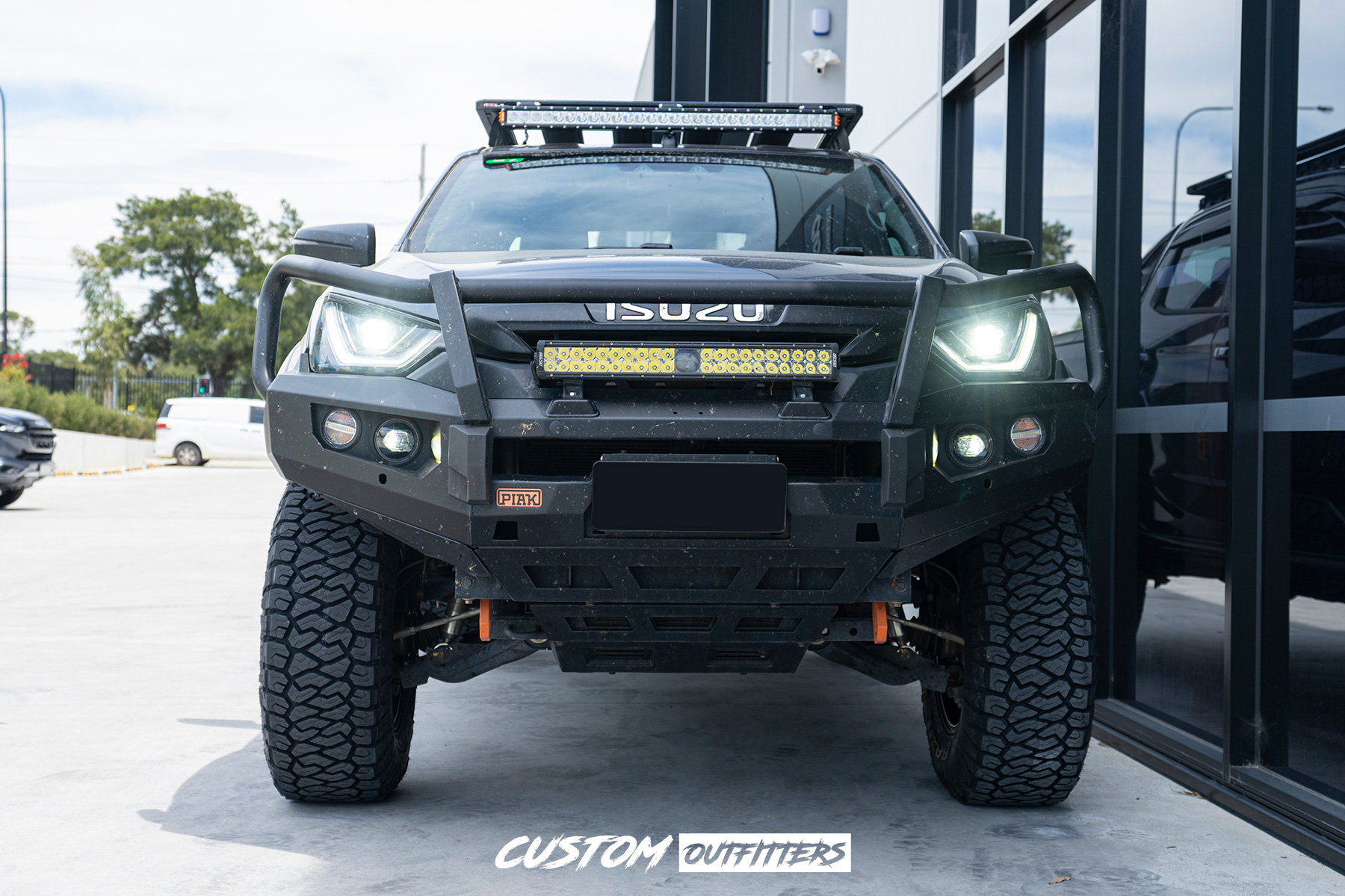 Isuzu Dmax Build