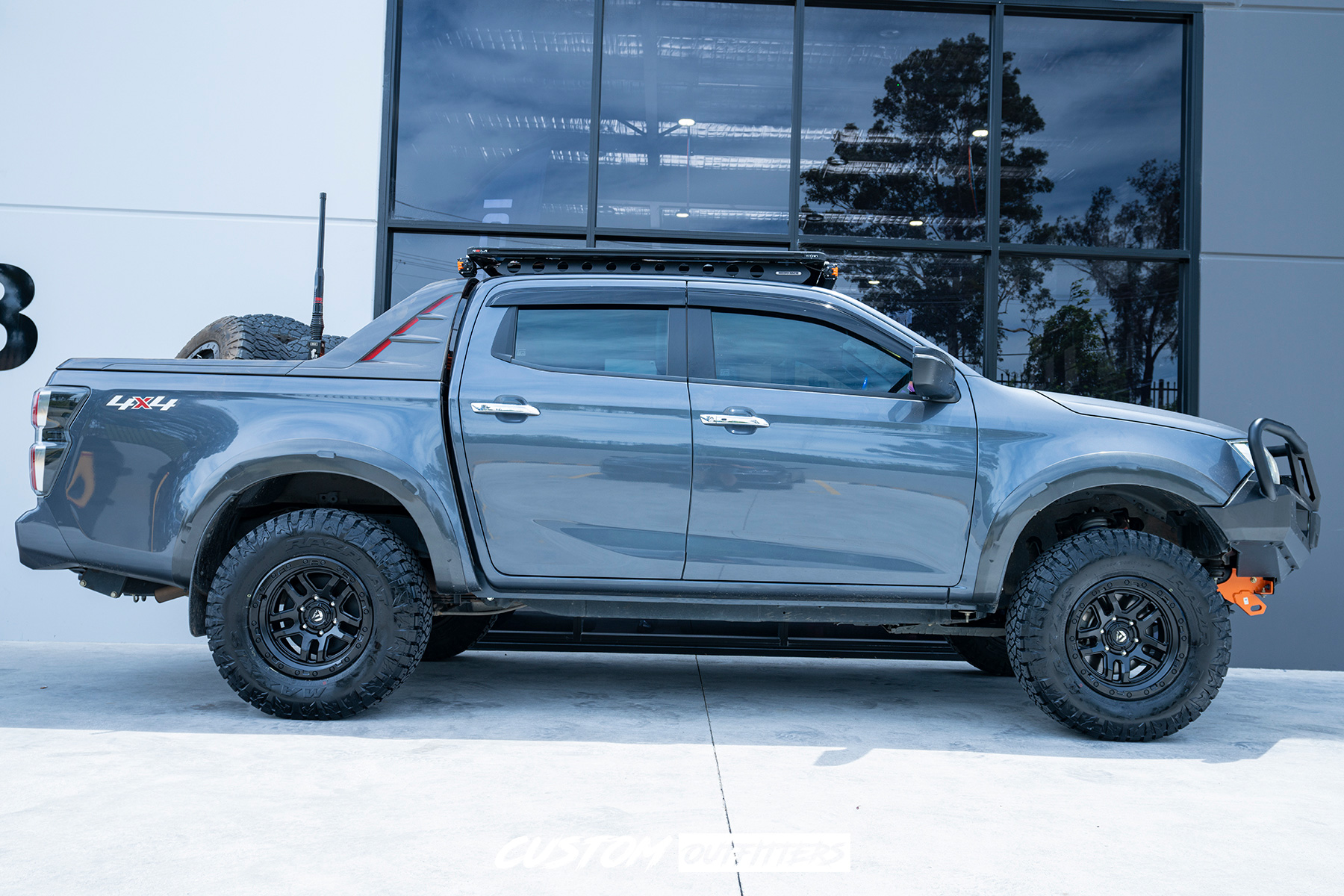 Isuzu Dmax Build
