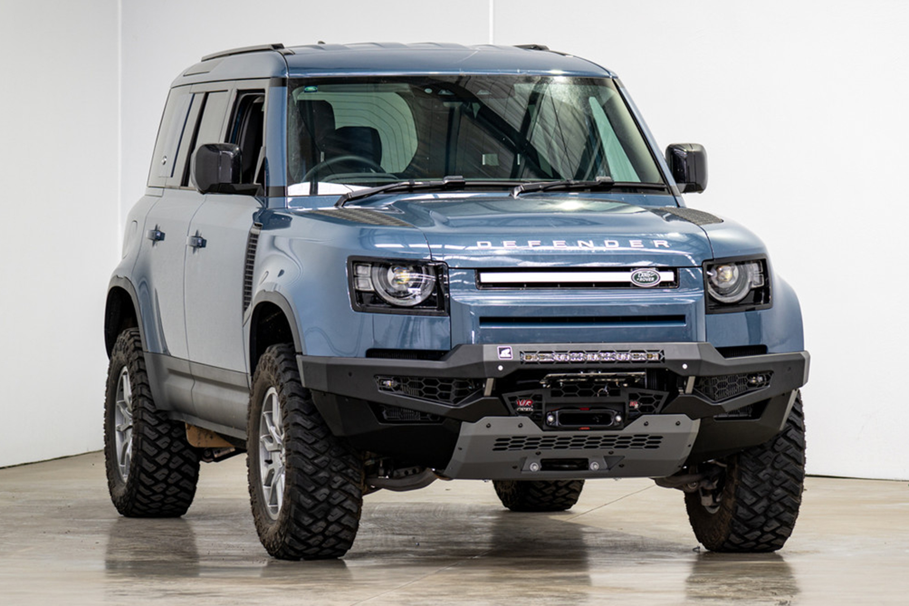 Offroad Animal Predator Bull Bar & Light Bar l Landrover Defender L663 (2020-2026)