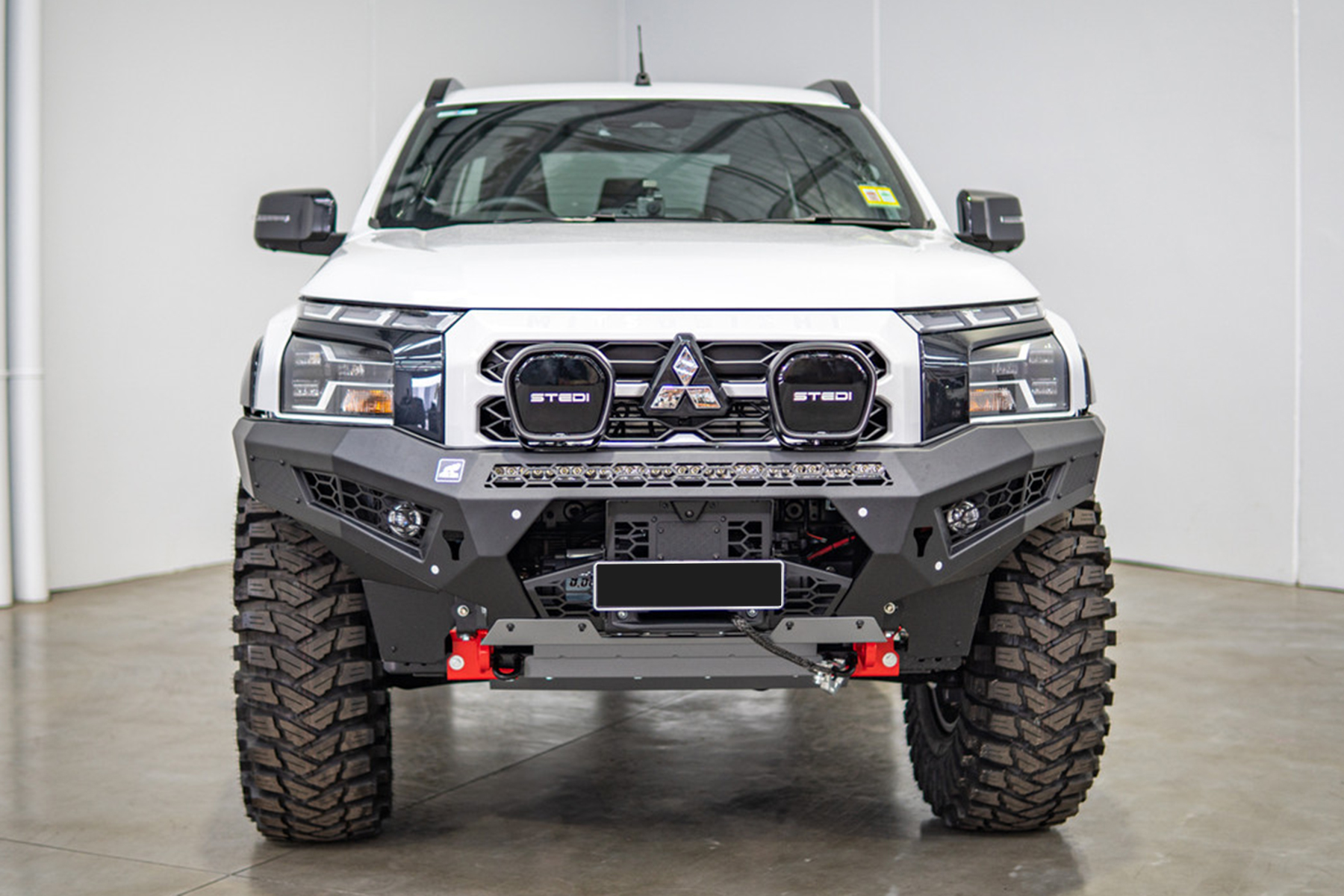 Offroad Animal Predator Bull Bar & Light Bar l Mitsubishi Triton MV (2024-2026) - Image 2