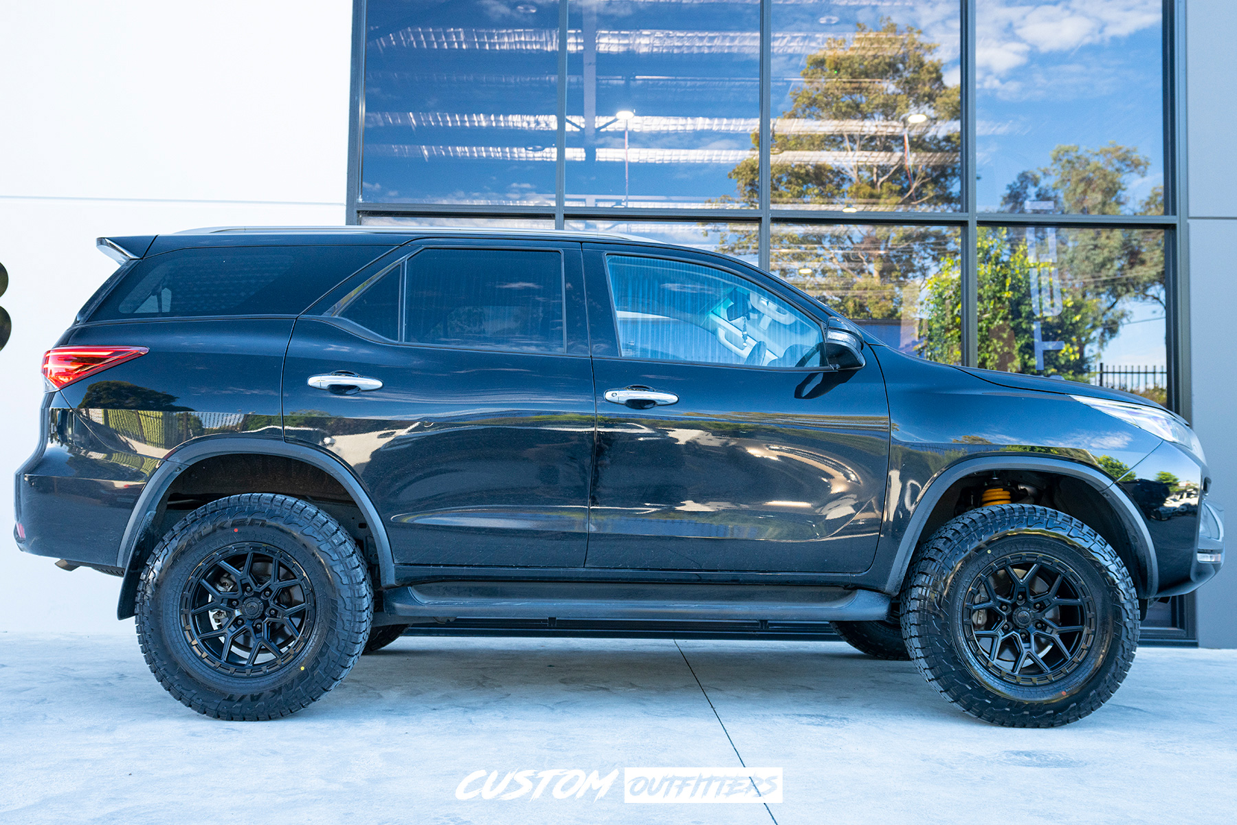 Toyota Fortuner Build