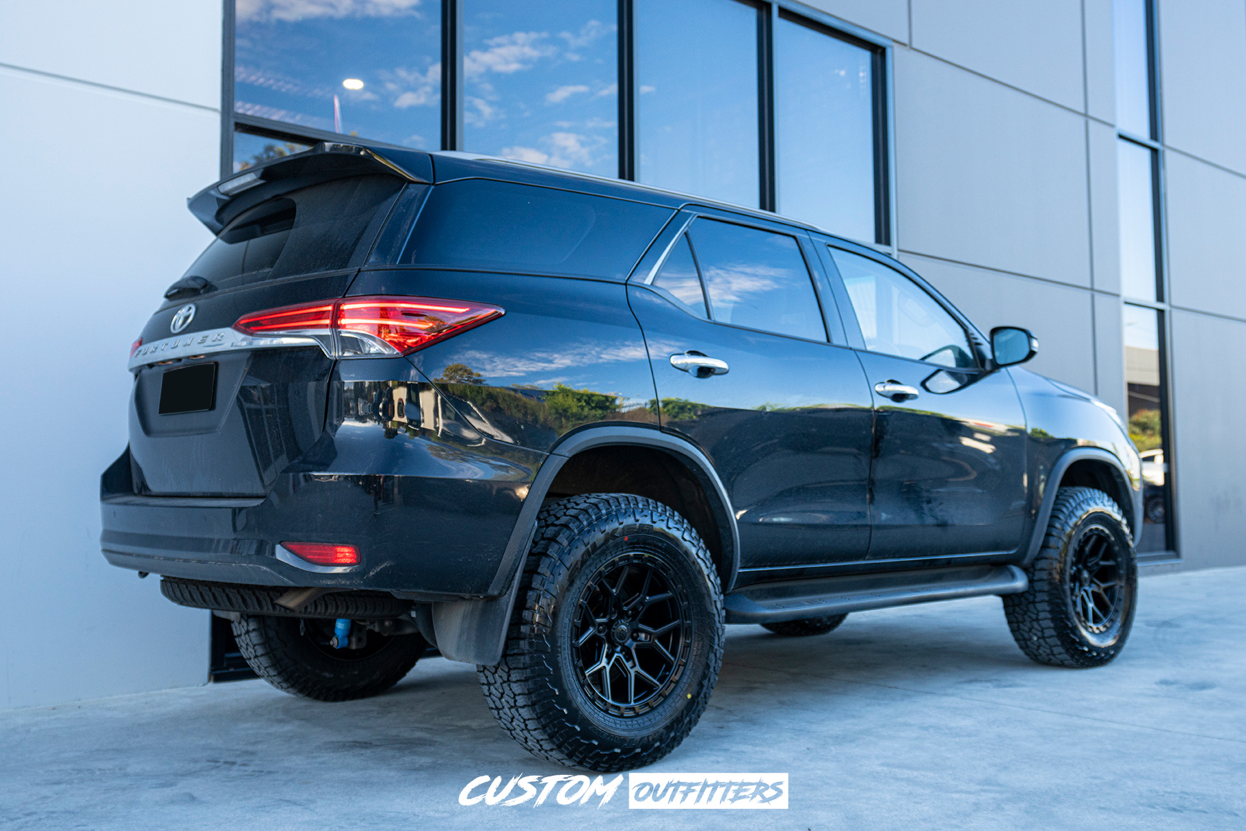 Toyota Fortuner Build
