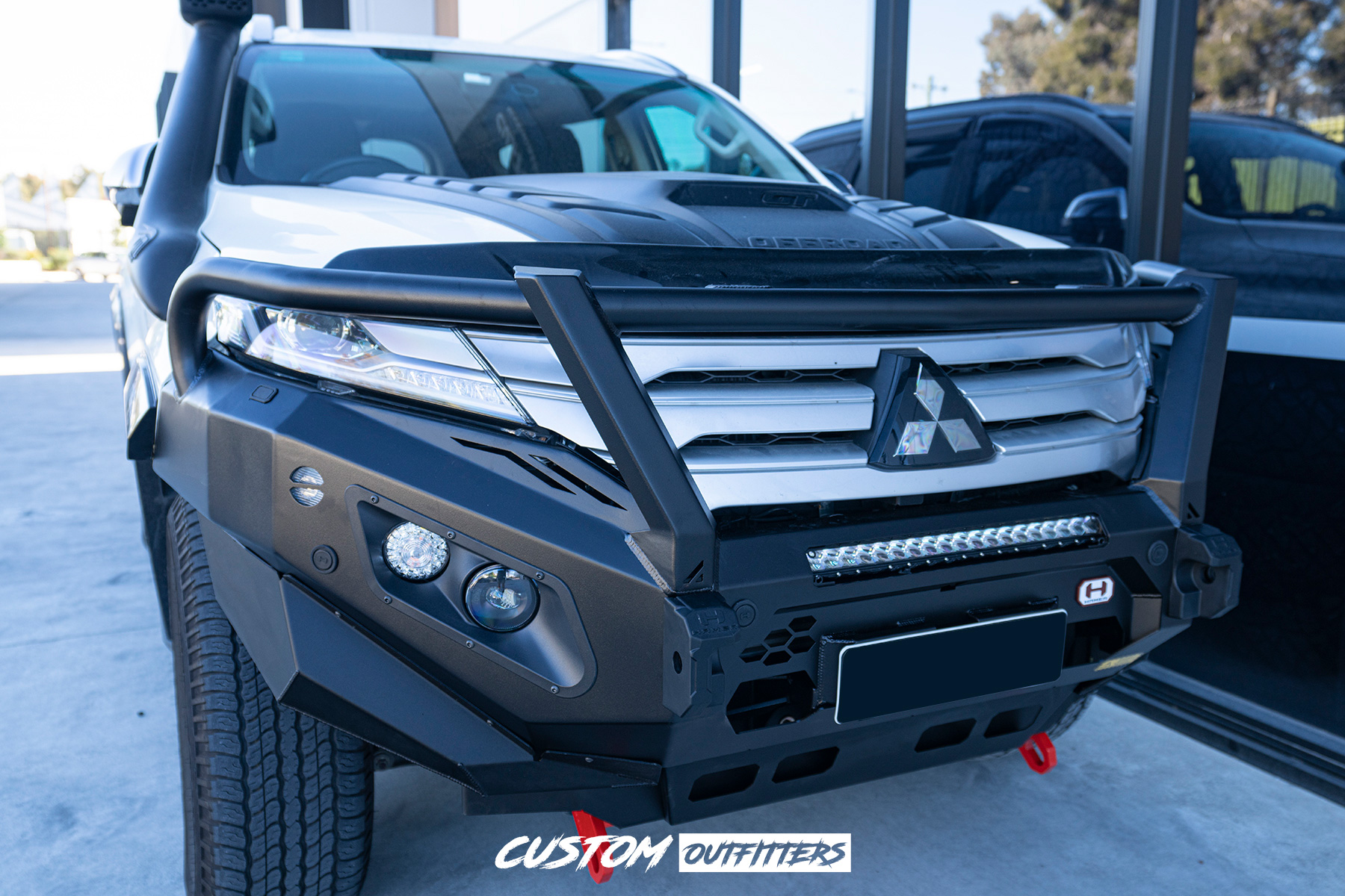 Mitsubishi Pajero Sport Build