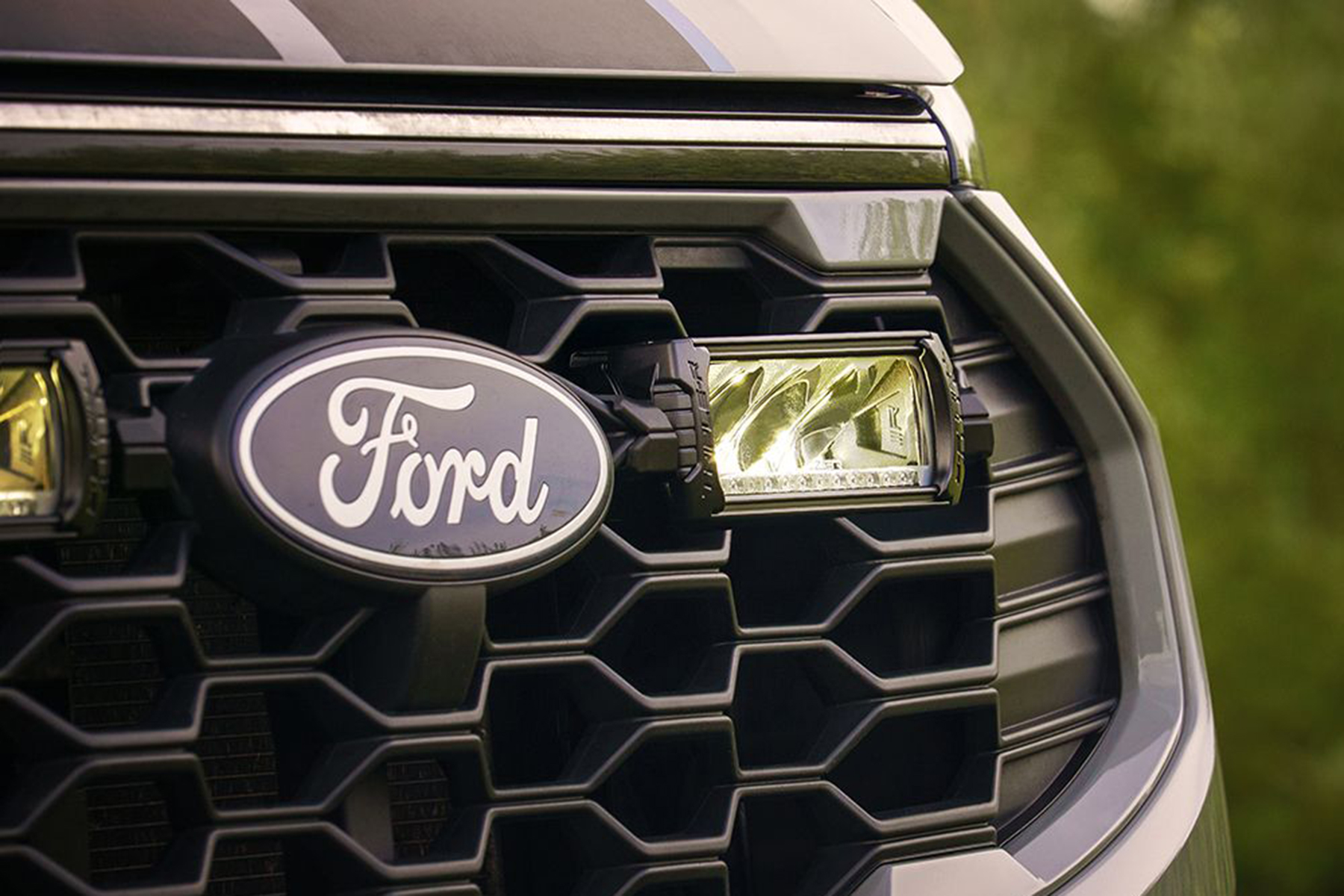 Lazer Light Bar Grille Intergration Kit to suit Ford Transit Custom Sport (2024+) - Image 4