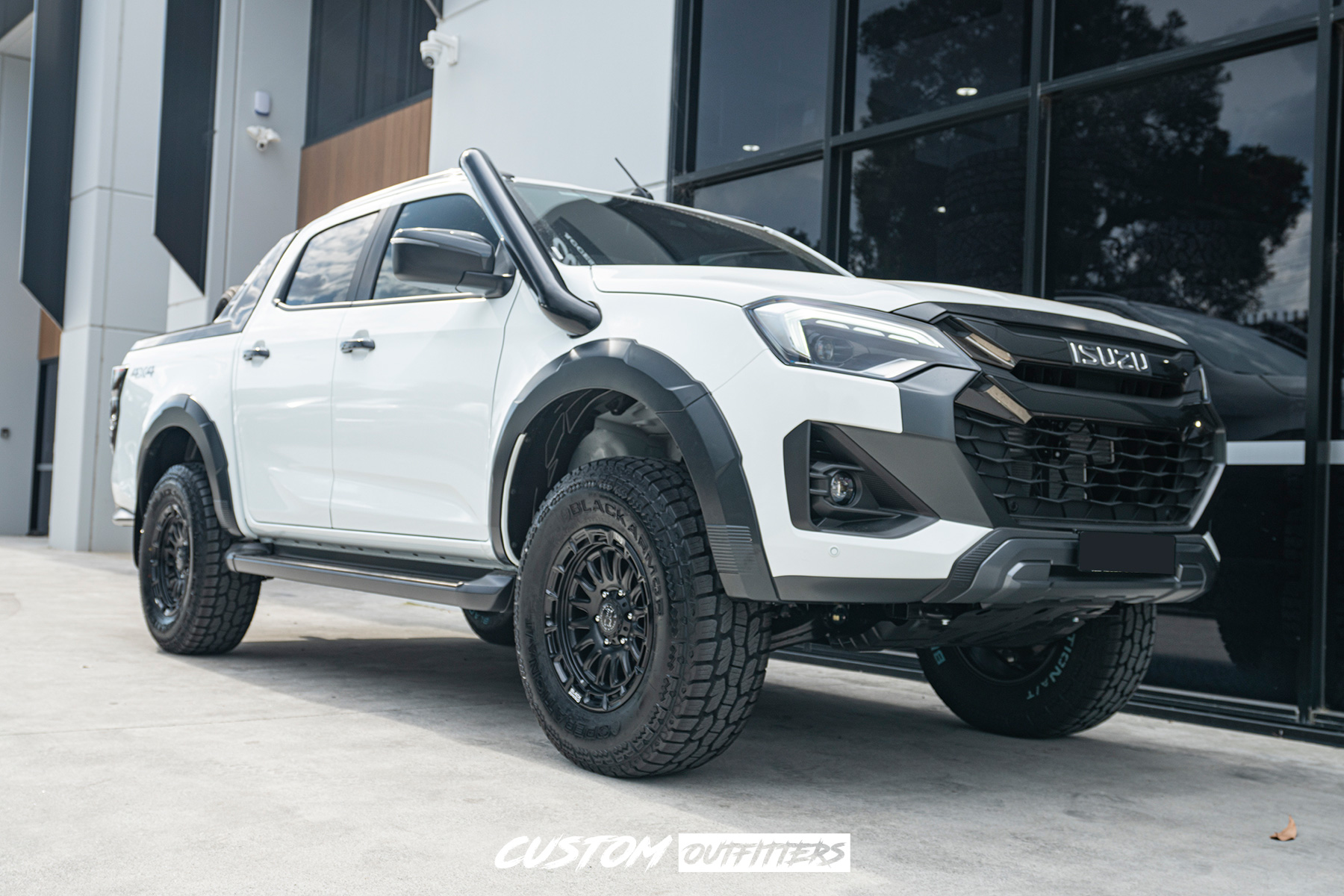 Isuzu Dmax Build