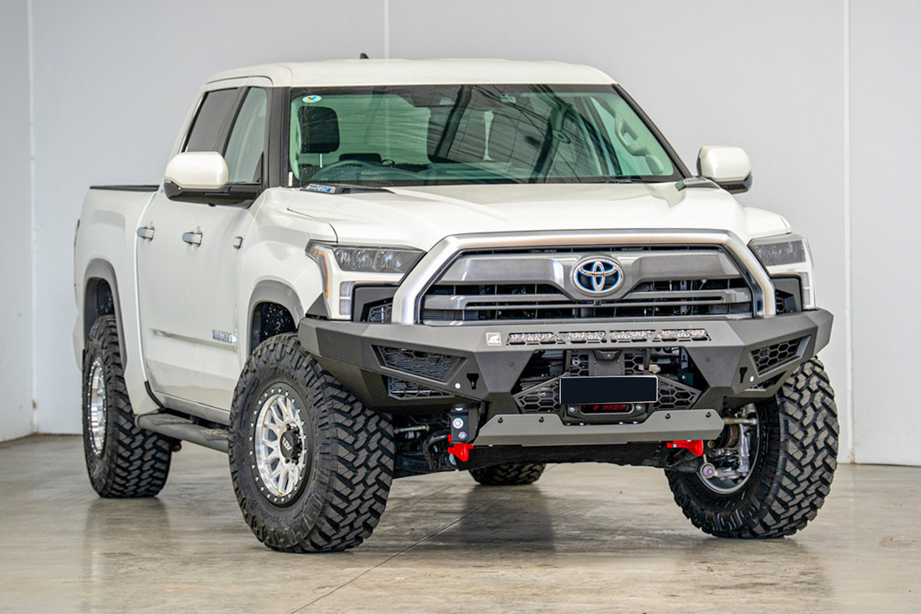 Offroad Animal Predator Bull Bar l Toyota Tundra 2022+