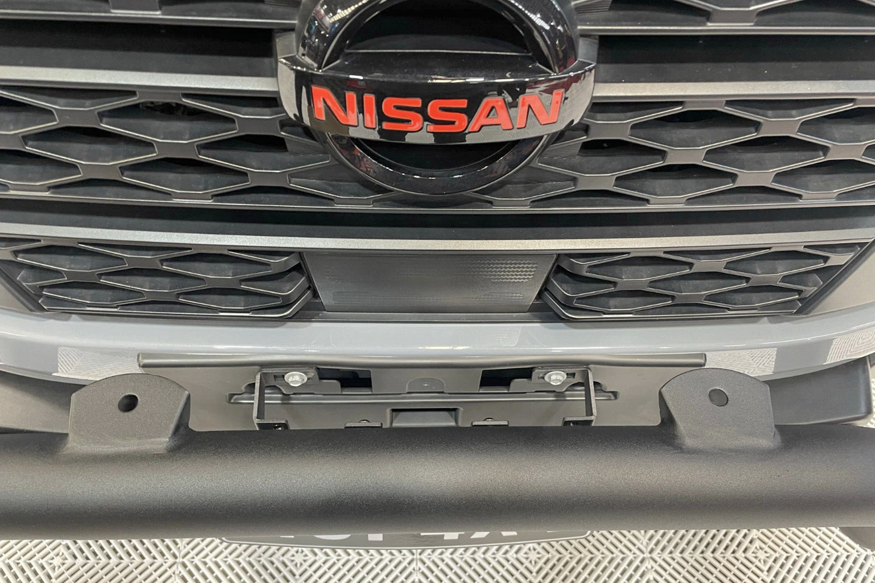 Black Nudge Bar for Nissan Navara NP300 D23 2021-2025 - Image 2