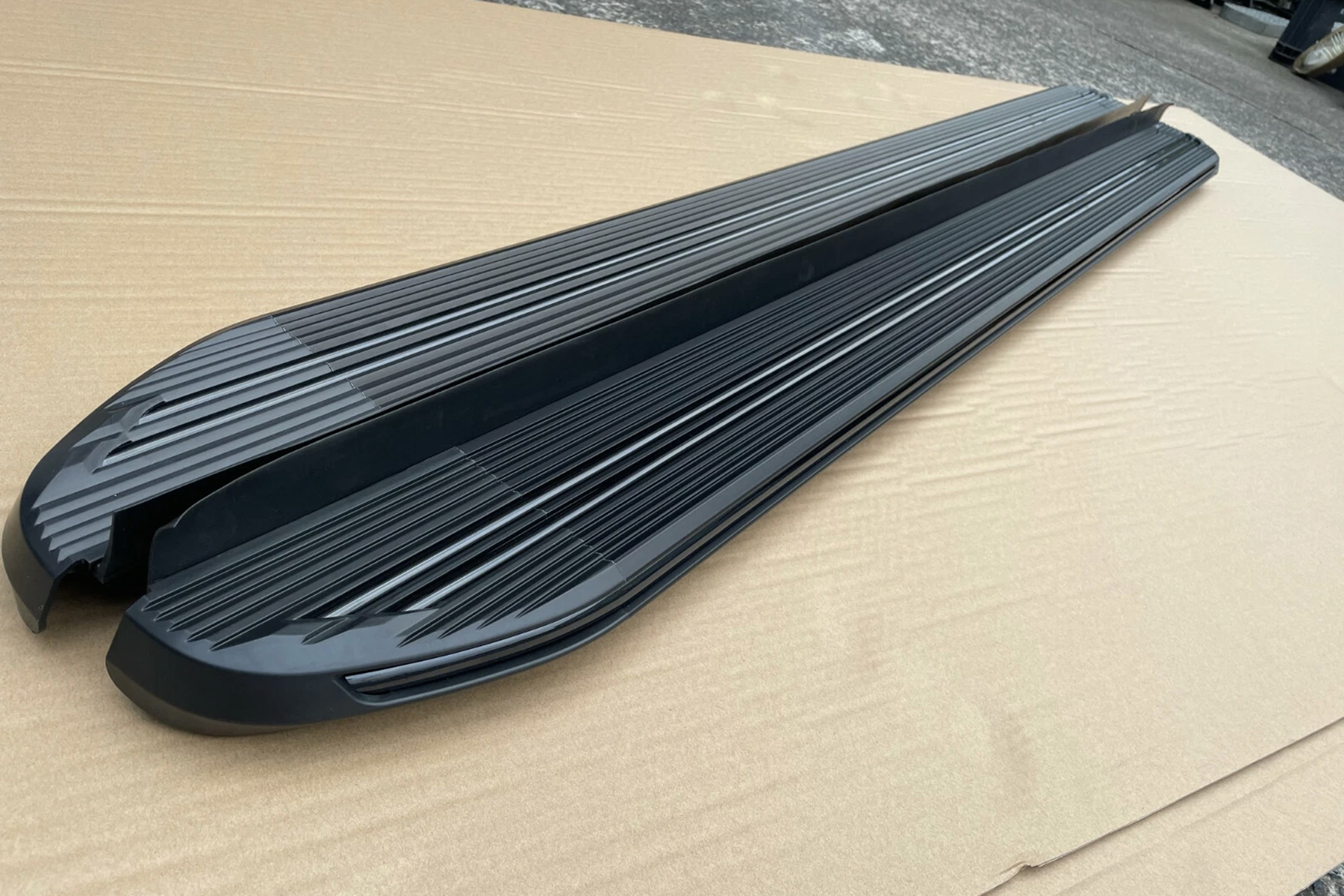 Black Alloy Side Steps to suit Mitsubishi Triton MV Dual Cab 2024+ - Image 5