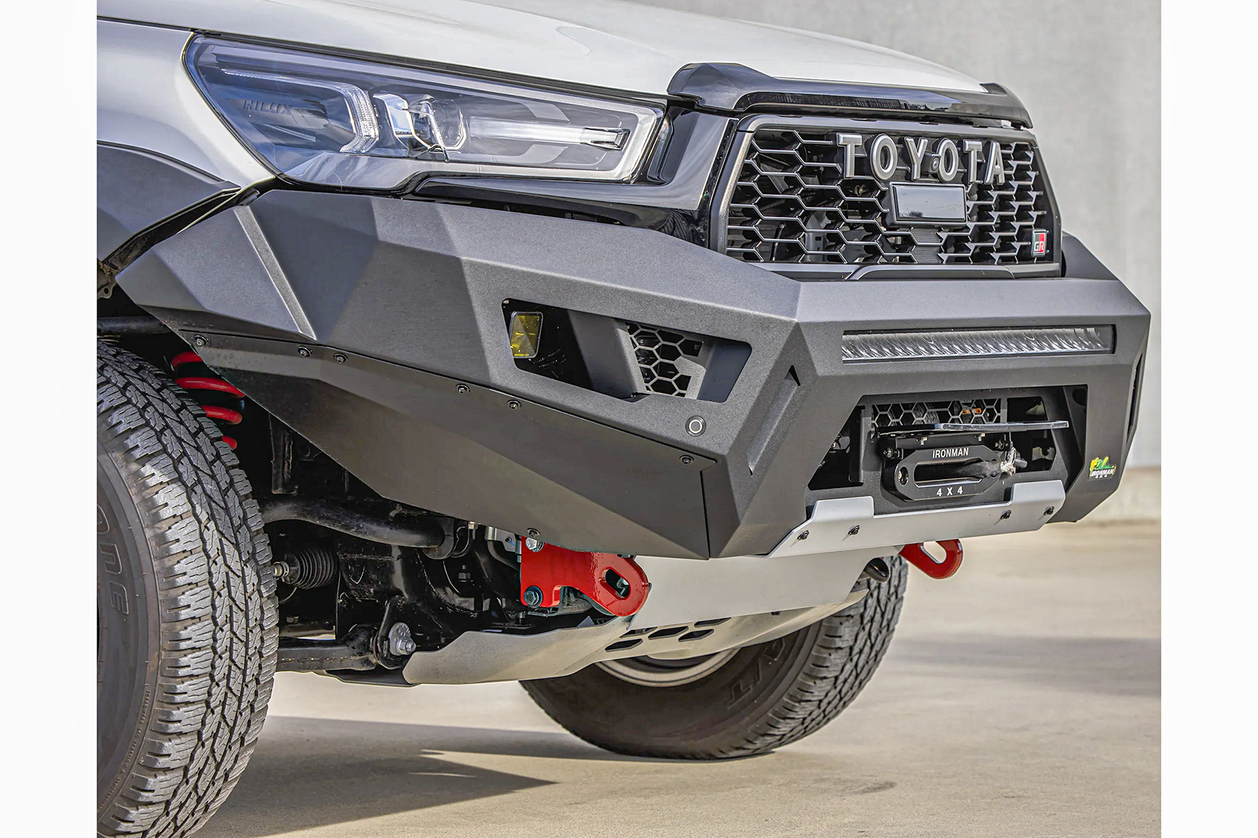 toyota-hilux-gr-raid-5-EDIT