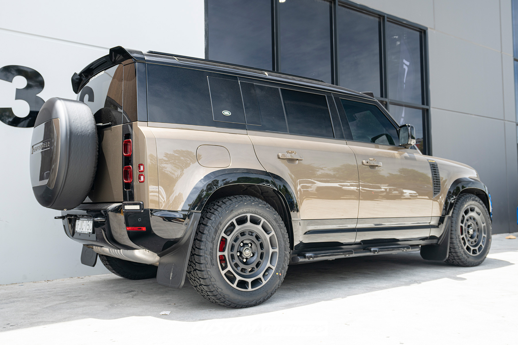 Landrover Defender 110 Build