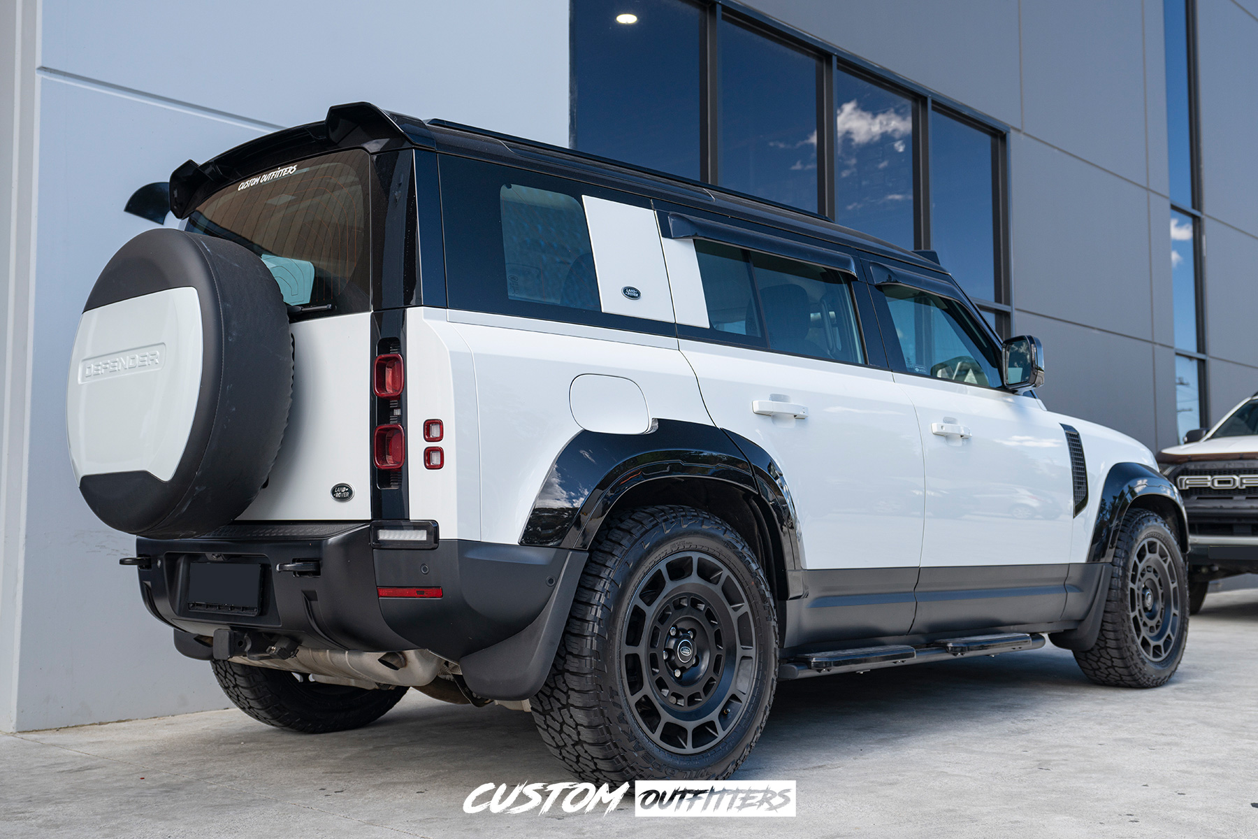 Landrover Defender 110 Build