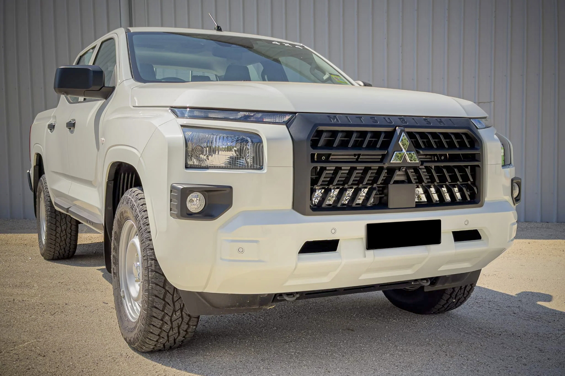 Mitsubishi Triton MV Behind-Grille Light Bar (2025+ Facelift Models) - Image 2