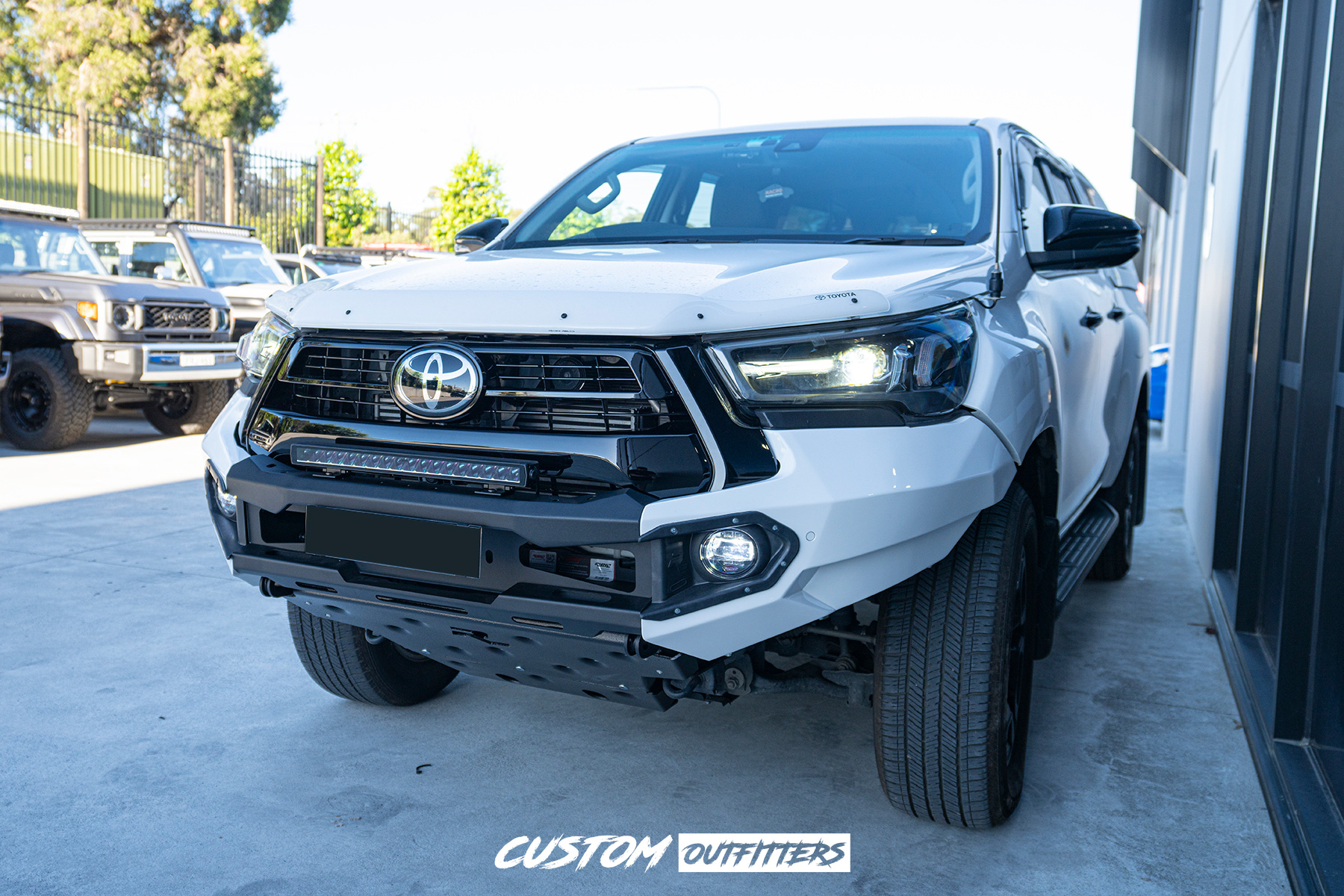 Toyota Hilux SR5 Build